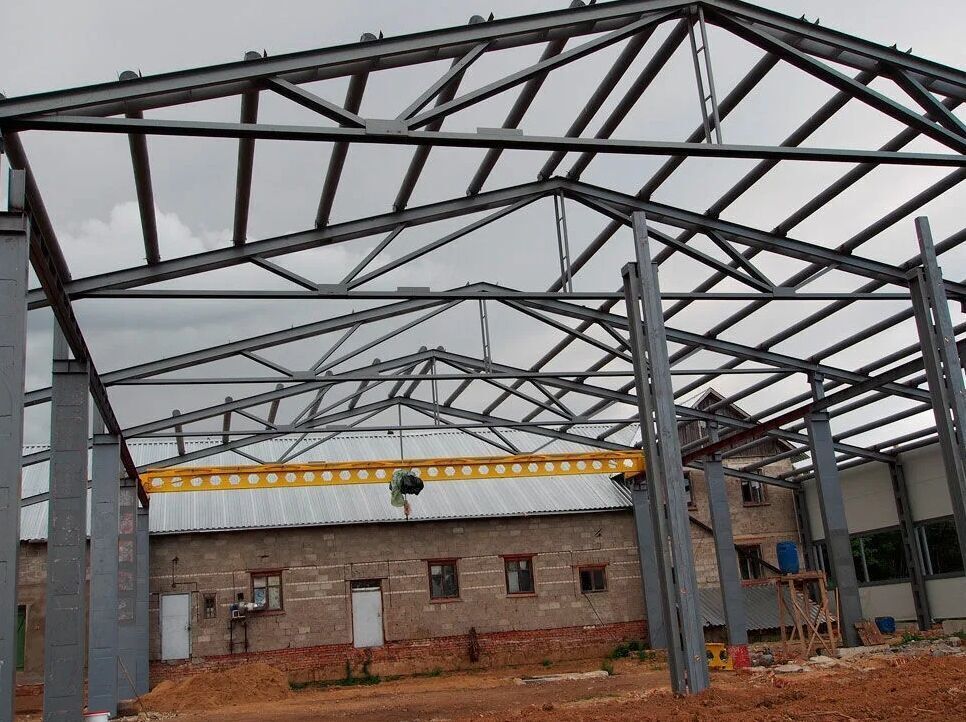 Fabricacion y montaje de cubiertas termoacusticas